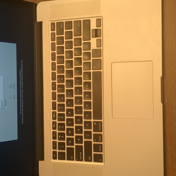 15 inch MacBook pro - Picture 2 of 12